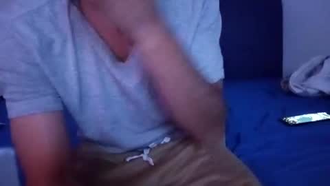 Smokeandwatching online show from April 15, 12:25 am