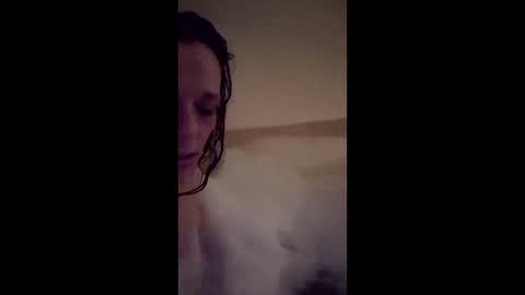 love bug online show from February 25, 8:40 am