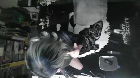 Snapshot of smokeslut365 chatting on October 12, 7:34 am smokeslut365 online show from October 12, 7:34 am