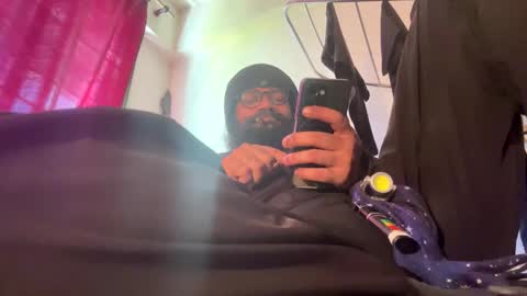 smokingorilla online show from December 22, 7:15 am