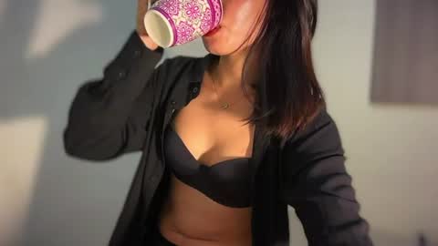 smooth_ara online show from June 16, 5:22 am