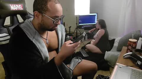 Snapshot of smoothj2015 chatting on February 3, 9:52 am Smoothj2011 online show from February 3, 9:52 am