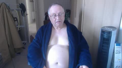 smoothmutton online show from April 6, 8:37 am