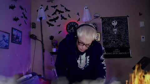 Viiscount  Snarfle Von Snarfenberg online show from December 2, 1:18 am