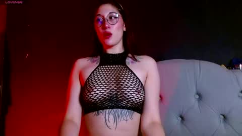 IG     OF red moonn online show from April 10, 6:41 am