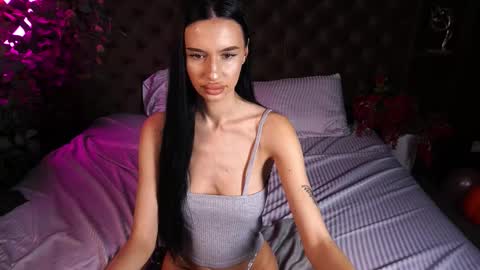 snow_whiteeex online show from November 9, 7:56 am