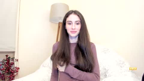 Snapshot of snowww_white chatting on January 22, 2:26 am Ann online show from January 22, 2:26 am