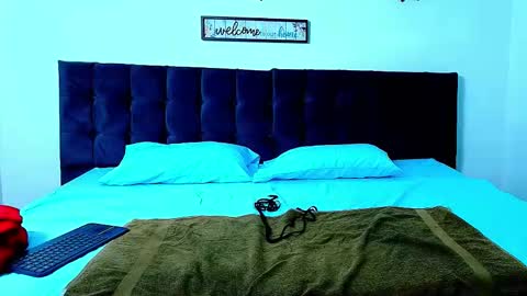 Snapshot of snowyx_ chatting on October 18, 12:26 am Snowyx online show from October 18, 12:26 am