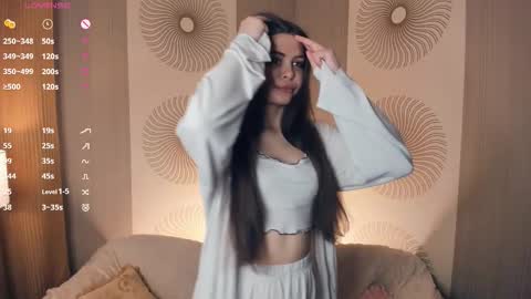 Alice - Birthday Girl online show from November 25, 8:35 am