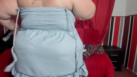 Snapshot of sobigcurvy44 chatting on February 27, 2:57 am leidy online show from February 27, 2:57 am