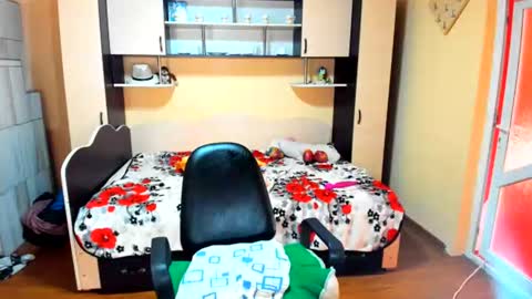 Soffy online show from June 27, 6:08 am