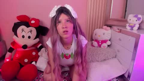 sofi_cuttie online show from February 21, 4:59 am