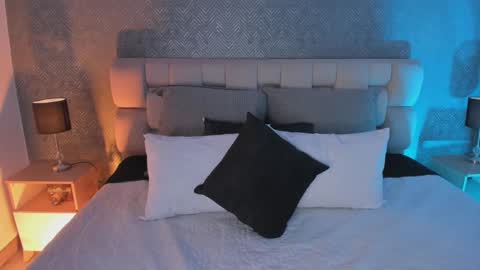 sofi_sp online show from September 25, 11:50 am