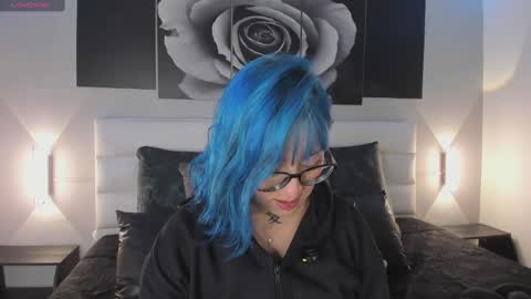 sofi_sp online show from October 2, 11:42 am