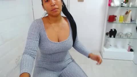 Snapshot of sofia13vene chatting on October 5, 6:15 pm sofia vene  online show from October 5, 6:15 pm