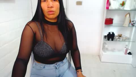 Snapshot of sofia13vene chatting on October 12, 11:58 am sofia vene  online show from October 12, 11:58 am