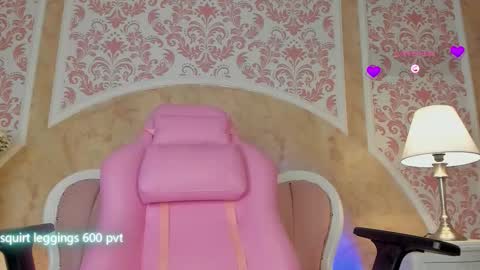 Snapshot of sofia_fantasyy chatting on September 9, 1:33 pm Sofia fantasyy Online 0700 to 1400 gmt-5 online show from September 9, 1:33 pm