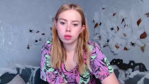 Snapshot of sofia_here chatting on October 16, 12:54 am Sofia here online show from October 16, 12:54 am