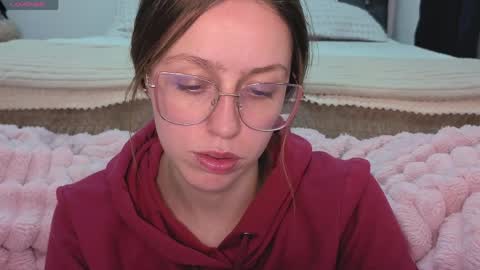     online show from March 26, 4:40 am