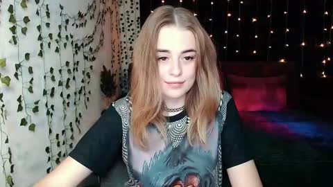 Snapshot of sofia_rosemary chatting on October 17, 1:48 pm sofia_rosemary online show from October 17, 1:48 pm