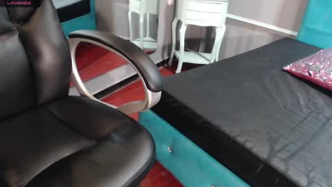 Snapshot of sofia_white3 chatting on February 22, 11:13 am Sofa online show from February 22, 11:13 am
