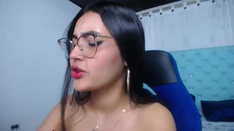 Snapshot of sofiaasexy19 chatting on October 14, 1:47 pm Sofia online show from October 14, 1:47 pm