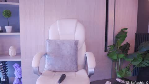 Sofia online show from February 12, 1:26 pm