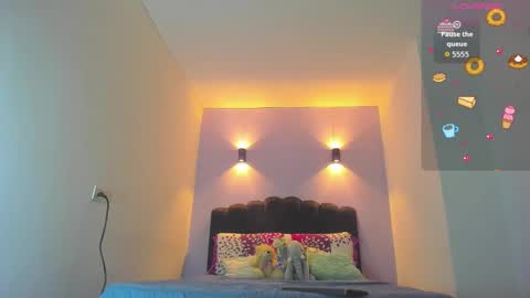 Snapshot of sofiaclaus_19 chatting on September 23, 5:01 am Sofia online show from September 23, 5:01 am