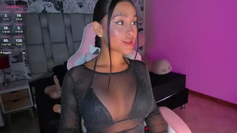 Sofia  online show from December 5, 8:50 pm