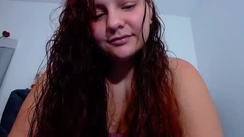 sofiamooon_ online show from February 10, 2:58 am