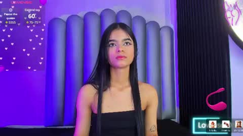 sofiao854518 online show from June 12, 9:41 am