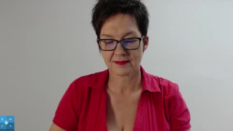 Snapshot of sofie_velvet chatting on September 23, 4:23 pm Sofie Velvet online show from September 23, 4:23 pm