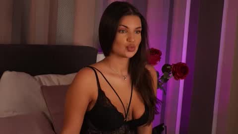 Snapshot of sofieenoir chatting on September 29, 11:26 pm Sofie online show from September 29, 11:26 pm