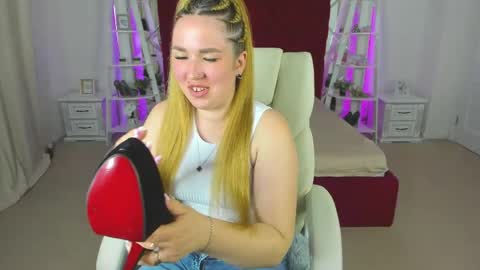 sofii_darling online show from April 5, 4:37 pm