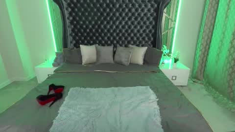 sofii_darling online show from November 10, 6:32 pm