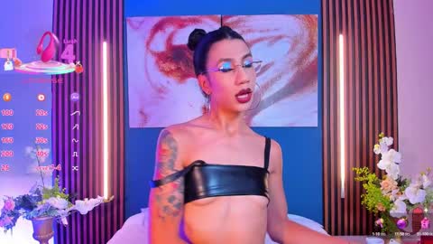 Snapshot of sofiia_grey_ chatting on September 27, 2:37 pm Sofi online show from September 27, 2:37 pm