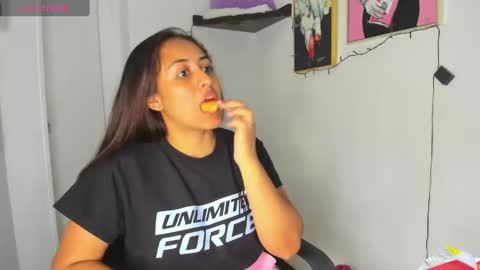 Snapshot of sofiia_rodriguez chatting on March 10, 9:29 pm sofiia rodriguez online show from March 10, 9:29 pm