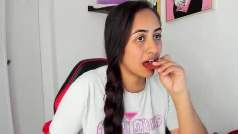 Snapshot of sofiia_rodriguez chatting on October 14, 3:59 pm sofiia rodriguez online show from October 14, 3:59 pm