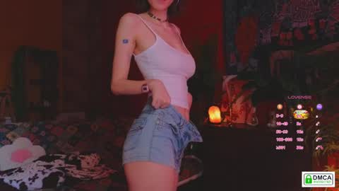 E online show from April 14, 8:17 am