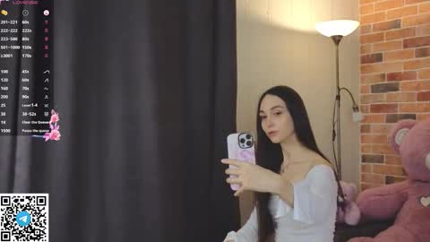 Elly online show from November 10, 6:16 am