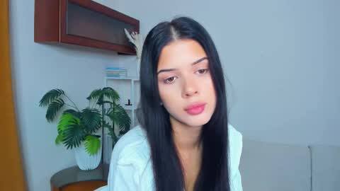 Snapshot of softlyy_bold chatting on September 14, 6:59 am Alice online show from September 14, 6:59 am