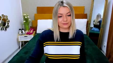 Softpleasurex online show from January 14, 10:17 am