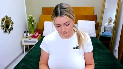 Softpleasurex online show from February 15, 7:16 am