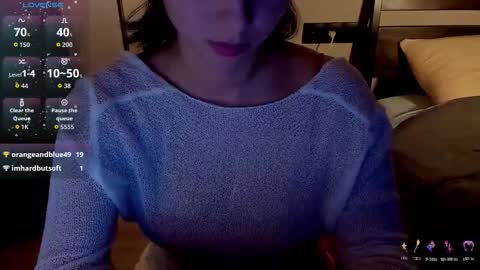 Emily online show from November 21, 5:44 pm