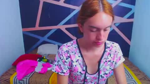 Snapshot of sofyswee chatting on October 6, 1:18 pm sofyswee online show from October 6, 1:18 pm