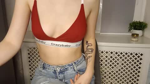 Hanna online show from December 4, 3:33 pm