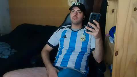 ManuAiluPlay online show from June 20, 2:40 am