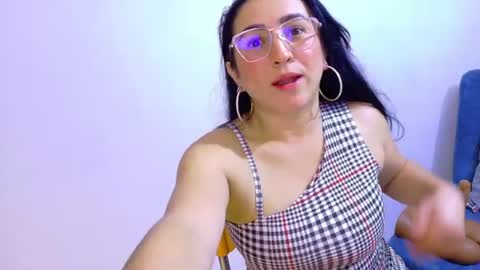 sole_softmilf online show from June 11, 11:47 pm