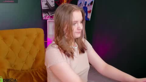 Nora online show from October 14, 3:09 am