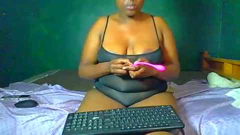 Solly bunny online show from April 6, 2:09 am